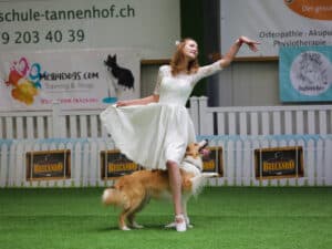Anastasia Beaumont et son chien en Dog Dance